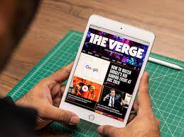 Apple ipad mini (2019) tablet. How To Choose Between The Ipad Ipad Mini Ipad Air And Ipad Pro The Verge