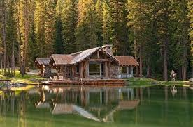 This Cabin Makes My Imagination Run Wild I Would Like To Say I Am Moving Here Tomorrow I Plan To Live Off The Land Rustic Exterior Log Home Designs Log Homes