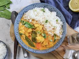 Hahnchen Ananas Curry Mit Mohren Und Zuckerschoten Kitchensplace Rezept Hahnchen Ananas Curry Curry Hahnchen Curry Rezept