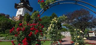 5 Must See Attractions In Graz The City Of Graz Is A Blend Of Old And New Austria With One Of The Best Preserved Historic Town Centers In Europe And Fo Rakusko