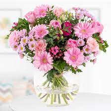 Habe zwei bund #tulpen mit nach hause nehmen wollen (papageien tulpen. Blumenstrauss Flora Blumenshop De