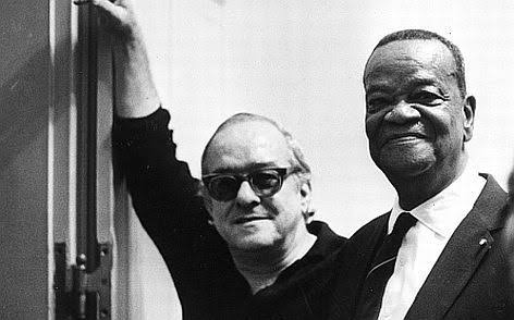 “Pixinguinha pra mim continua sendo o maior de todos os músicos populares brasileiros! Meu querido pai, com quem eu tive o privilégio de fazer música!” (Vinicius de Moraes)., Nesta publicação, temos a ...