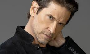 GENERAL HOSPITAL: Franco Looks In The Mirror ... And Believing He Is Drew  Kisses Kim