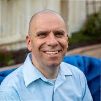 Mike Montez's Instagram, Twitter & Facebook