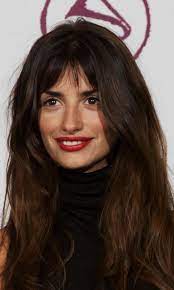 Talyor swift long straight hairstyles with bangs: Penelope Cruz Top Hairstyles Of All Time Photo 1