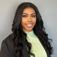 Brianna Daniels's Instagram, Twitter & Facebook