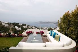 En Guzel Bodrum Manzarasina Sahip Sik Kaliteli Villa Bodrum Un En Cok Talep Goren Bolgesi Kumbahce De Prestijli Sitede Her Noktad Villa Kaleler Bahce