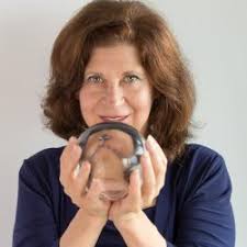 50 Min Reading with Elizabeth Tomboulian