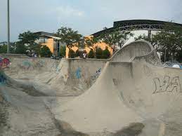 This route has an elevation gain of about 0 ft and is rated as easy. Tripify Shah Alam Extreme Park Shah Alam