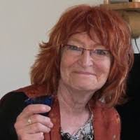 Nicole Lariviere's Instagram, Twitter & Facebook