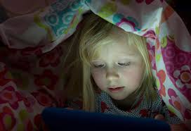 Gently lift upper eyelid and flip it up, so that the upper eyelid line faces upwards. Excessive Blinking Of Eyes In Kids Reasons Remedies