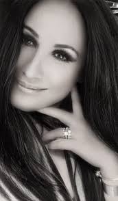 💙🇬🇷🎂 Happy Birthday to Greek American actress Jennifer Aniston  (Anastasakis) today! She turns 52. See story:  www.greekgateway.com/news/the-greek-roots-of-jennifer-aniston/