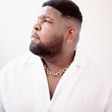 Simone Spaulding's Instagram, Twitter & Facebook