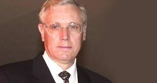 Max David Michel, el heredero de la élite mexicana que delineó el  aterrizaje en #Ripley. https://t.co/TZyRZ2Wflg