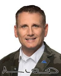 Michael Daggett's Instagram, Twitter & Facebook