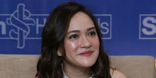 Shandy mengunggah foto sedang mengenakan baju renang atau pakaian sejenis bodysuit. Kasih Asi Ke Putrinya Penampilan Shandy Aulia Bikin Riuh Dream Co Id