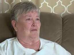 Teen girl electrocuted after using a smart phone in the bath