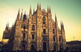 مطار ميلانو مالبينسا مدينة ميلانو (iata: What The Travel Guides Don T Reveal Myths And Legends About The Duomo Di Milano Wine And Travel Italy