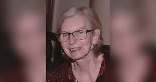 Shelly Dillon's Instagram, Twitter & Facebook