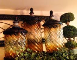 The Tuscan Home Decorating The Upper Cabinets Tuscan Home Decorating Tuscan Decorating Tuscan Kitchen