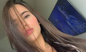 El jugador ha sido fuertemente criticado en redes sociales, pues solo apenas en marzo pasado confirmó su separación con maría teresa matus, con quien llevaba cuatro años de matrimonio y sostenía una relación desde el 2008. El Desubicado Comentario Que Recibio La Hija De Sonia Isaza En Instagram