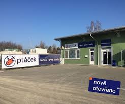 Np patrového revitalizovaného panelového domu s výtahem, jenž je situován v klidné části líšně, 8 min tramvají do centra brna. Ptacek Velkoobchod A S Nove Otevreno Ic Brno Lisen