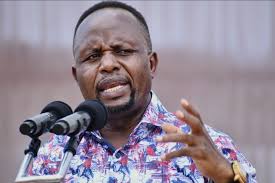 Wetangula has decided to congratulate police and goons for doing a  recommandable job of attacking Natembeya in Kabuchai.