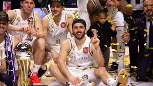 Even for an english site, wtf? Palmares Y Equipos Con Mas Titulos De Copa Del Rey De Baloncesto