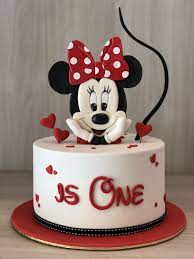 Goofy, he's got some real fun, interesting flavors in there, so he's got three different kinds of chocolate, and some popping candy in there, so that's a really nice surprise. Minnie Mouse Cake Mini Mouse Birthday Cake Minnie Mouse Birthday Cakes Mickey Mouse Birthday Cake