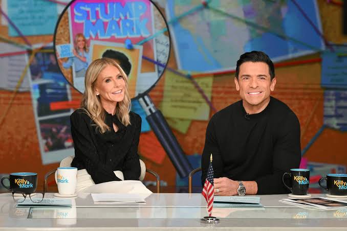 Kelly Ripa's return date from gum surgery recovery has been announced