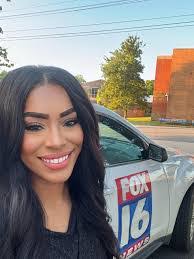 Dorothea Fox's Instagram, Twitter & Facebook