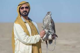 October 19 2016 Prince Fazza S Brother Sheikh Ahmed And Their Father Sheikh Mohammed Falcon Hunting In Uzbekistan Uzbekista Homens Lindos Homens Fotos