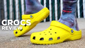 How should crocs fit you. The Crocs Review Youtube