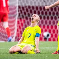 Han menade att då investerare, som fritt kunde investera sina pengar, skulle köpa varor utomlands och sedan skeppa dem tillbaka till england. Wr9llywwabtem