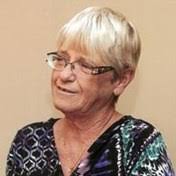 Elizabeth Wicklund's Instagram, Twitter & Facebook