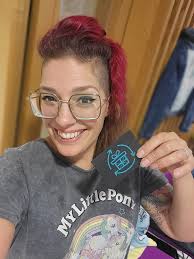 Thank you for everybody for listening to my advocate for bringing Trinket  Trading to the UK Ponycon. Thank you for the people already trading with  me. See you next year; bigger and