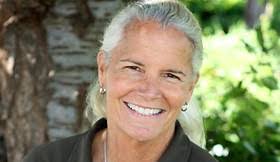 Amber Cottle's Instagram, Twitter & Facebook