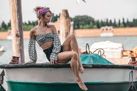 Chelsey Reist - Free pics, galleries & more at Babepedia