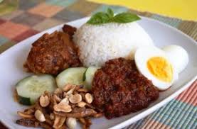 Istilah lemak juga mengacu santan yang membuat nasi menjadi berminyak dan gurih. Resep Membuat Nasi Lemak Khas Malaysia Nikmat Dan Mudah Resep Cara Masak