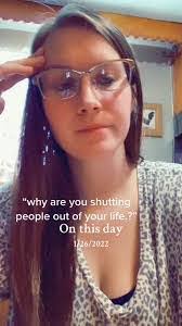 Alyssa Renninger's Instagram, Twitter & Facebook