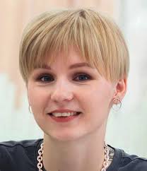 Peer review: the attitudes and behaviours of Covid-19 pandemic-era early  career researchers