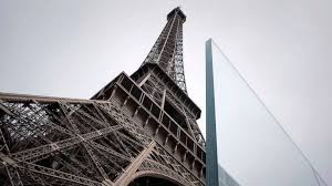 Get it as soon as tue, jul 13. Eiffel Tower Installing Bulletproof Glass Walls To Protect Monument From Terror Attacks Abc News