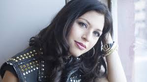 The Setlist: London Rose gets 'Kick' from going solo