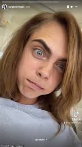 R1900 for the hospital, incl a can of coke, jelly and only 1 ice pack. Cara Delevingne Cries As She Has Her Wisdom Teeth Removed Aktuelle Boulevard Nachrichten Und Fotogalerien Zu Stars Sternchen