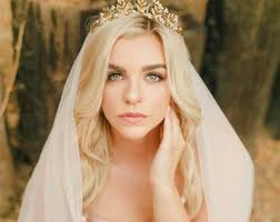 Gold Leaf Wedding Crown: Bridal Headpiece with Flowers & Pearls