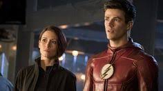 Jeune expert de la police scientifique de central city, barry allen se retrouve doté d'une vitesse extraordinaire après avoir été frappé par la foudre. The Flash Season 4 Episode 1 Full Episode Flash Season 4 The Flash Season The Flash