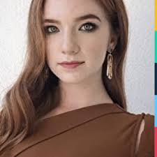 Annalise Basso: Clothes, Outfits, Brands, Style and Looks