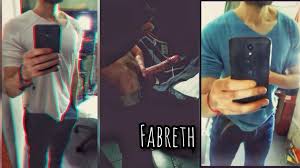 Famous Influencer Takes Selfies for His Instagram Girlfriend: Gay Big Cock  Big Cock Porn