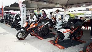 Loja online com financiamento até. Penang Malaysia Circa April 2019 Ktm Motorcycles Display During Stock Footage Video 100 Royalty Free 1028951189 Shutterstock