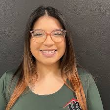 Taylor Hennessey's Instagram, Twitter & Facebook